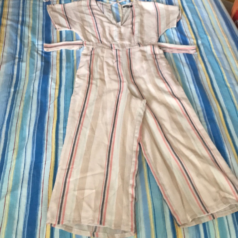 Adorable classy pant romper.